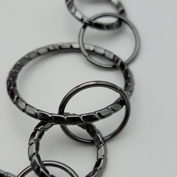 R.J. Graziano Gunmetal Tone Circle Link Chain Necklace 21" Adj. - Picture 3 of 7